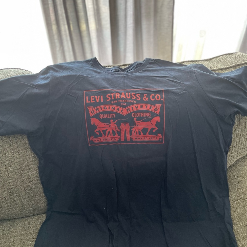 Levi shirt